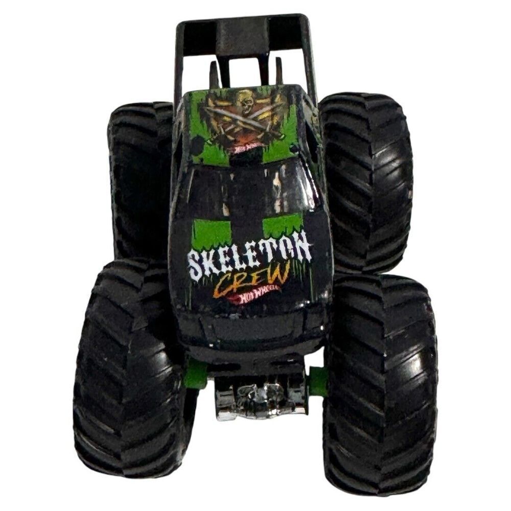 SKELETON CREW - Hot Wheels Monster Truck 1:64 black & green